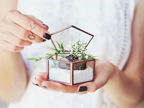 Ring shop holder pillow